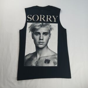 Bieber Purpose Tour T-shirt.